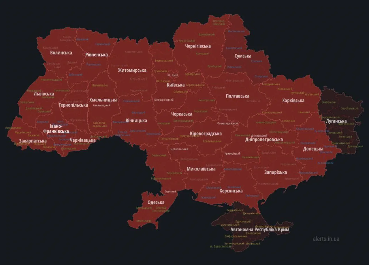 Карта повітряних тривог в Україні червона, але рос-ЗМІ навряд чи ...